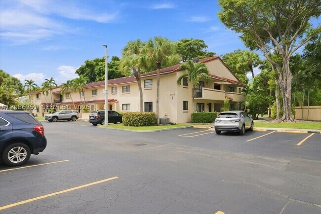 Building Photo - 6375 SW 136th Ct