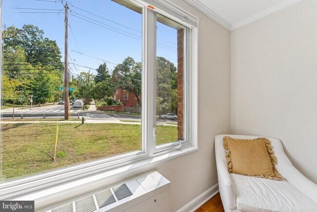 Building Photo - 2400 41st St NW