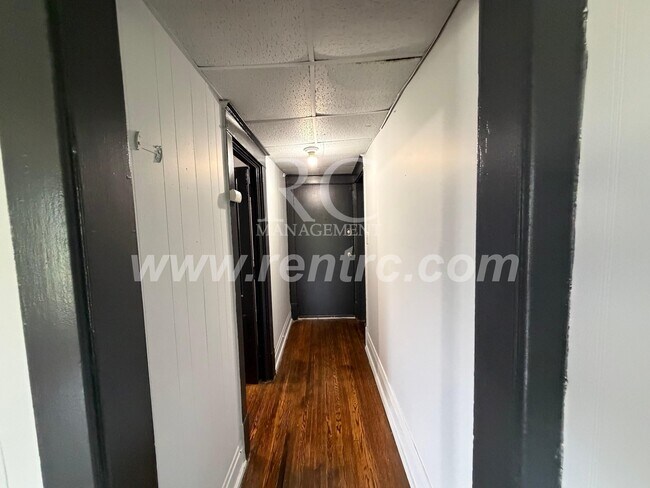 Building Photo - 503.5 Collett-