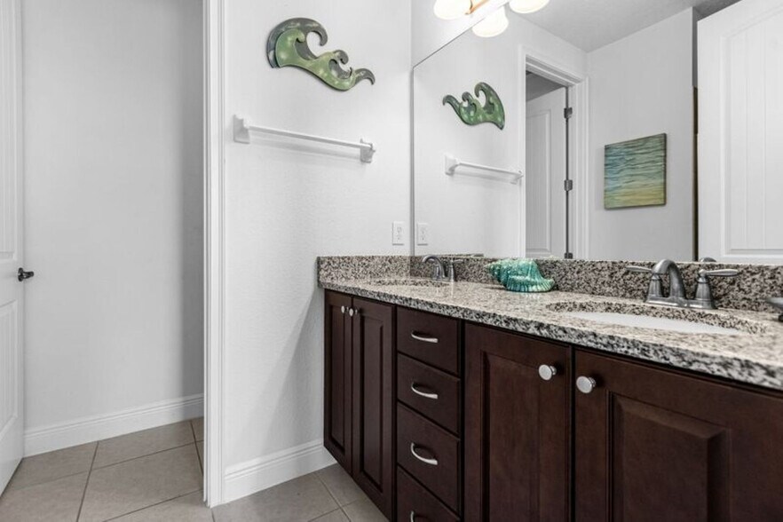 Building Photo - 371 Pendant Ct