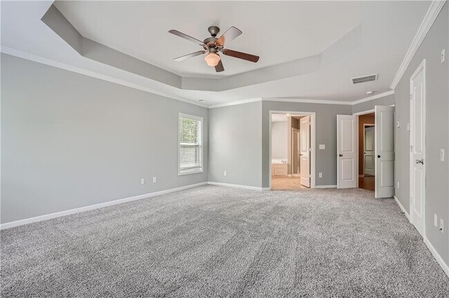 Building Photo - 5211 Lake Field Dr