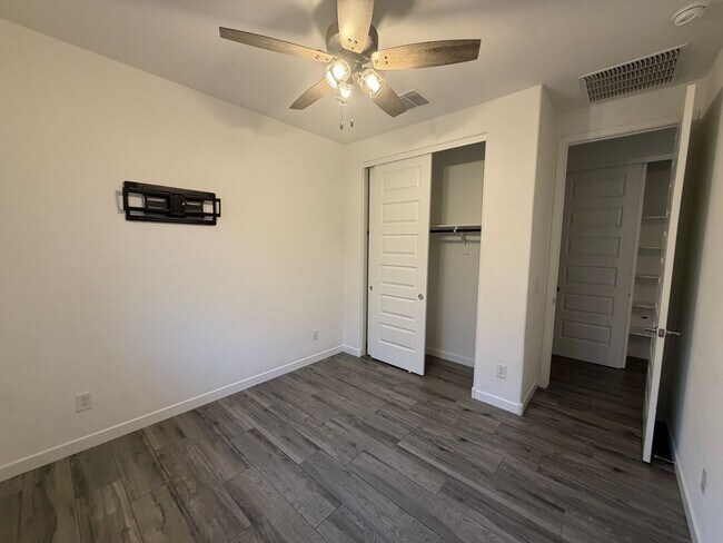 Building Photo - 24596 N 170th Dr