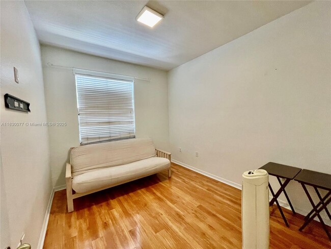 Building Photo - 3503 Merrick Ln