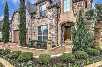 Building Photo - 6901 Cannon Falls Dr