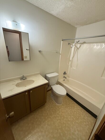 Building Photo - 1617 Prospect St