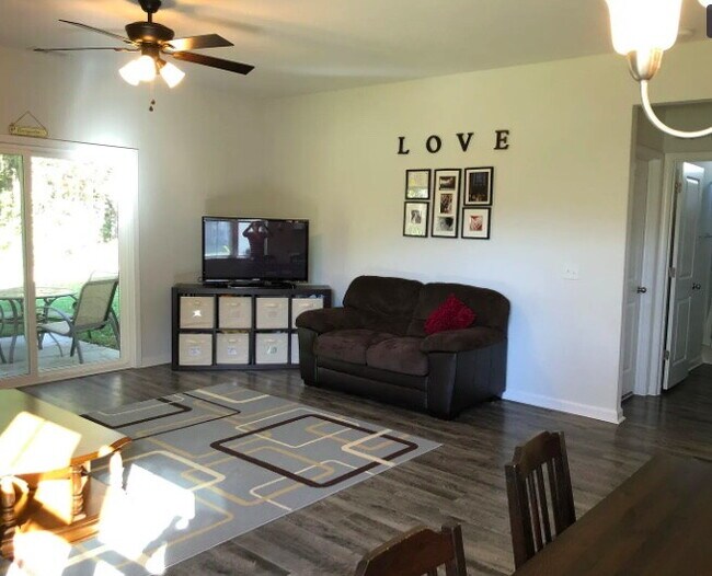 Building Photo - 362 Waybridge Way