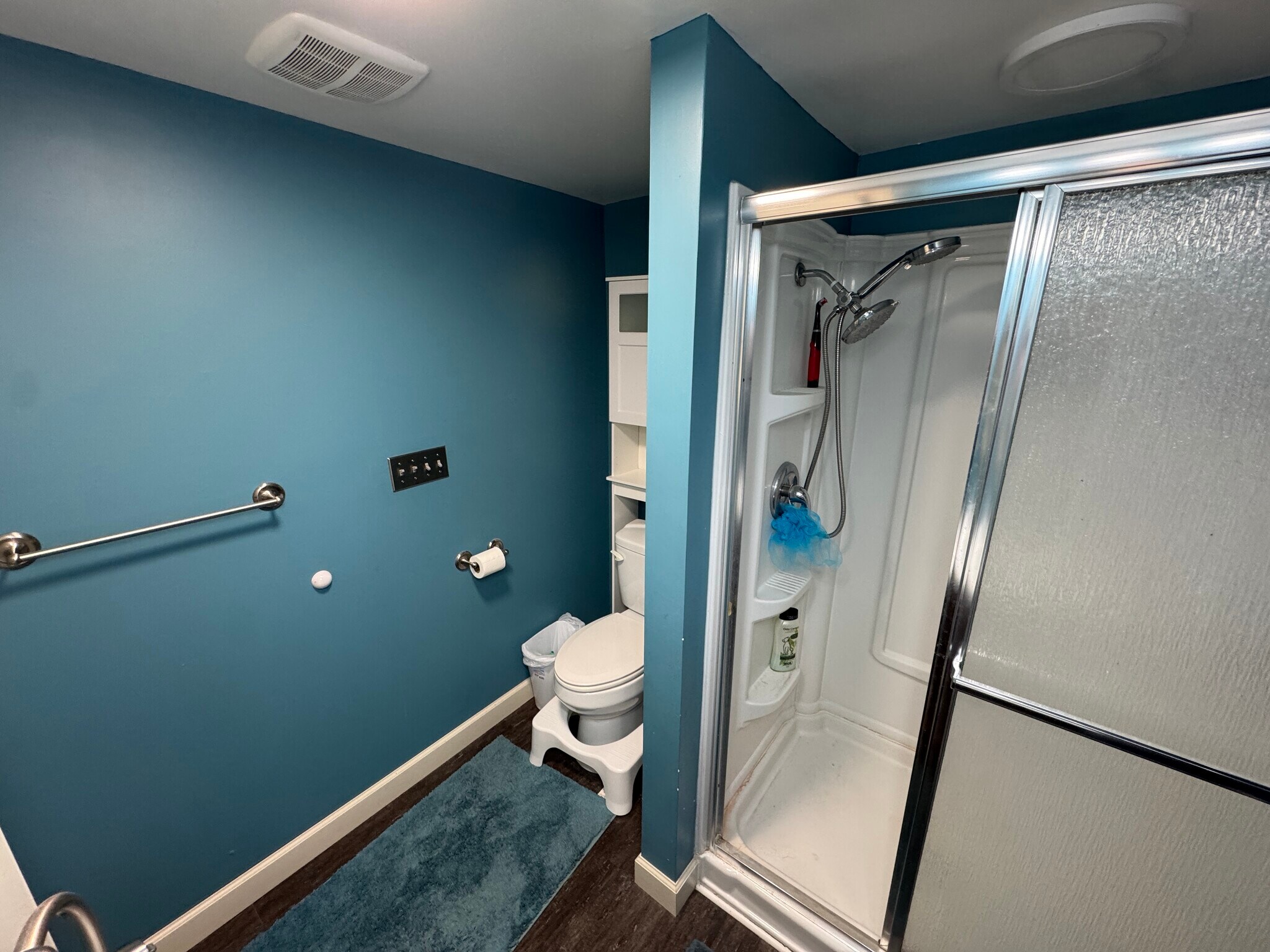 Bathroom 1 - 1542 3rd Ave