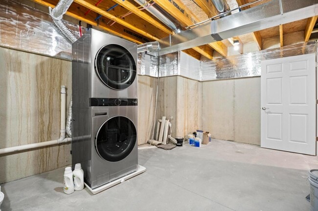 Building Photo - 2273 E 100th St