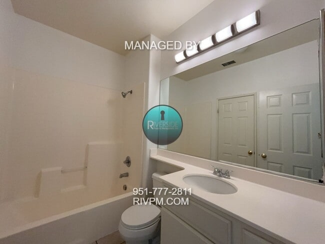Building Photo - FOR RENT STUNNING 4-BEDROOM HOME IN RIVERS...