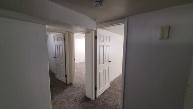 Building Photo - Triplex