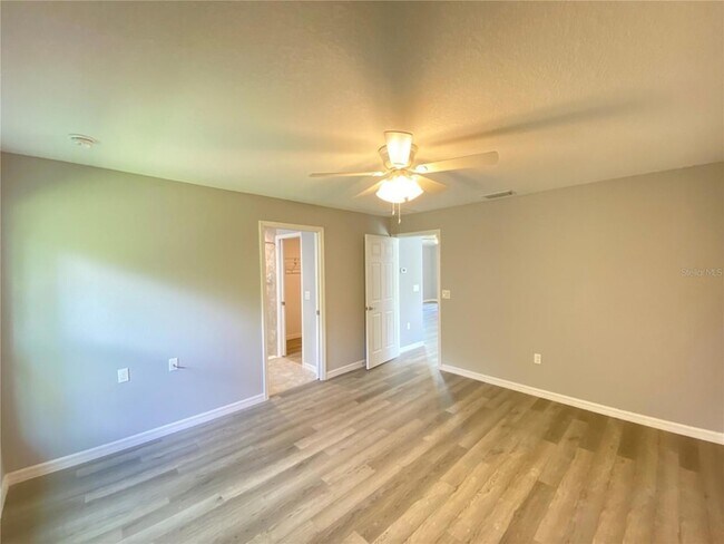 Building Photo - 2458 SW 170th Loop