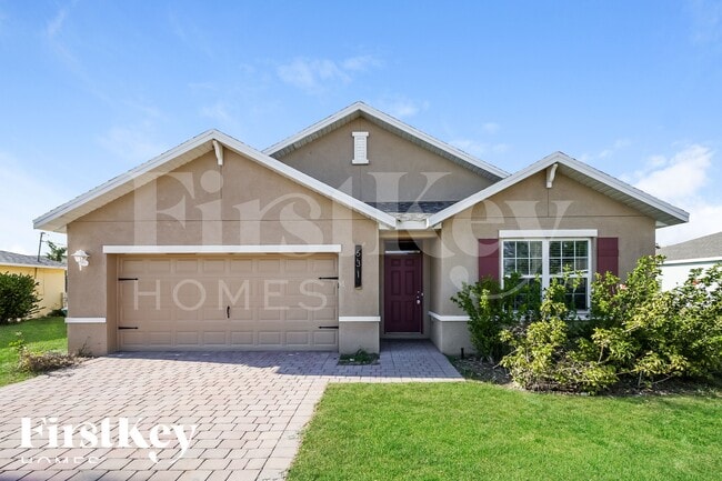 Building Photo - 631 SW 27th Terrace