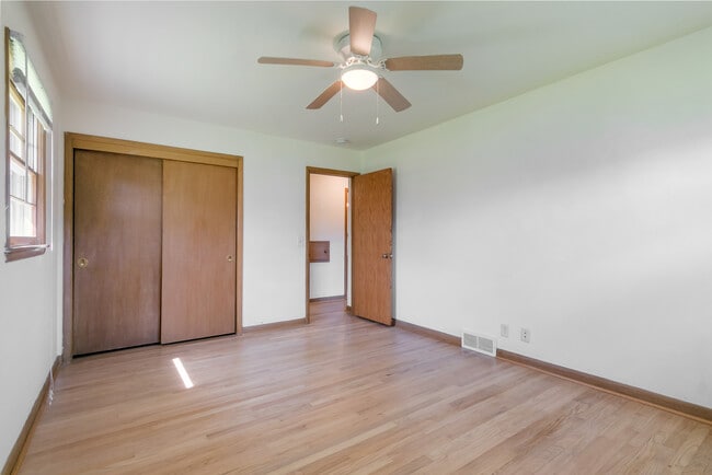 Building Photo - 4807 Camden Rd