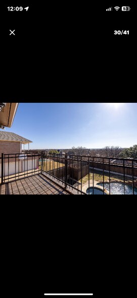 Building Photo - 9120 Nob Hill Dr