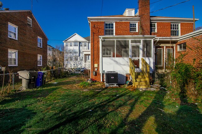 Building Photo - 2713 South Veitch Street