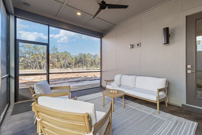 Building Photo - 24 Annabella St