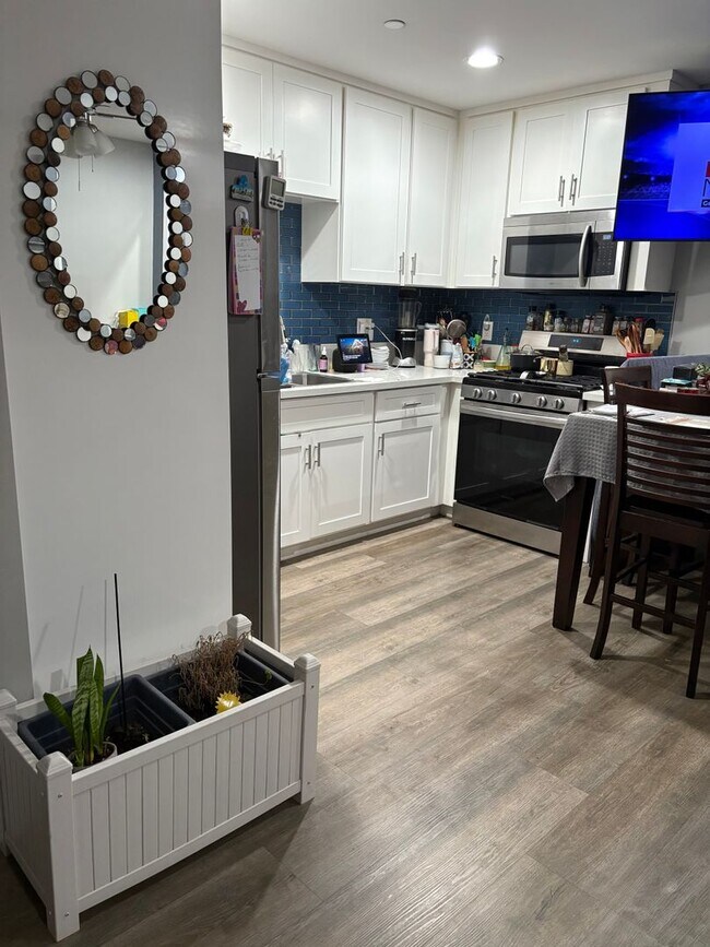 Building Photo - FOR RENT!!! Beautiful studio in National City FOR RENT!!!