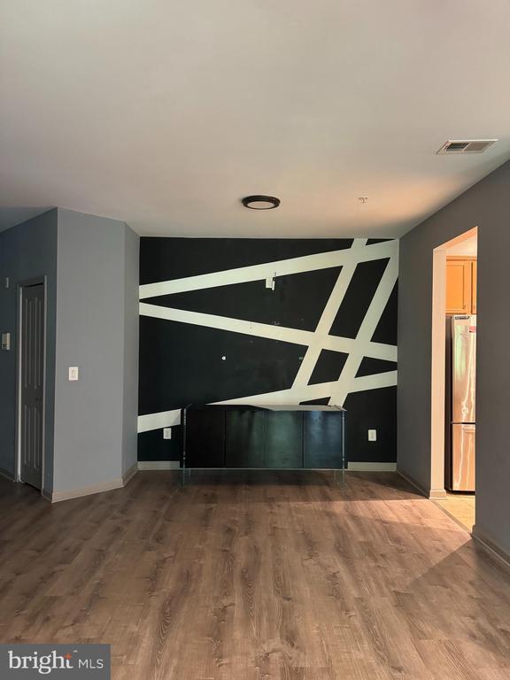 Building Photo - 8390 Ice Crystal Dr