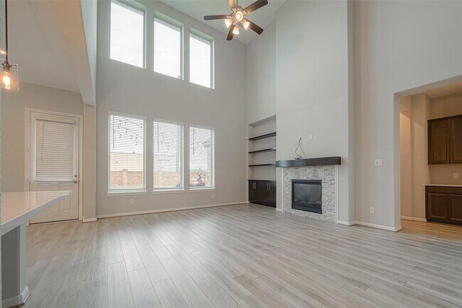 Building Photo - 15727 Ballater Ridge Ln