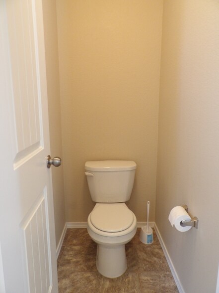 Building Photo - 1629 Rustlers Roost Dr