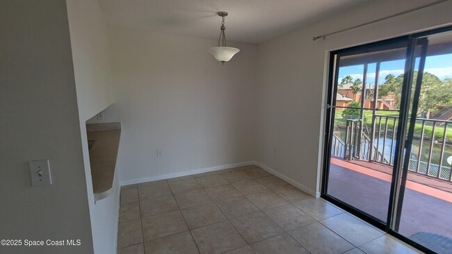 Building Photo - 215 San Juan Cir