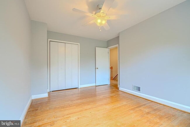 Building Photo - 372 Old Trail