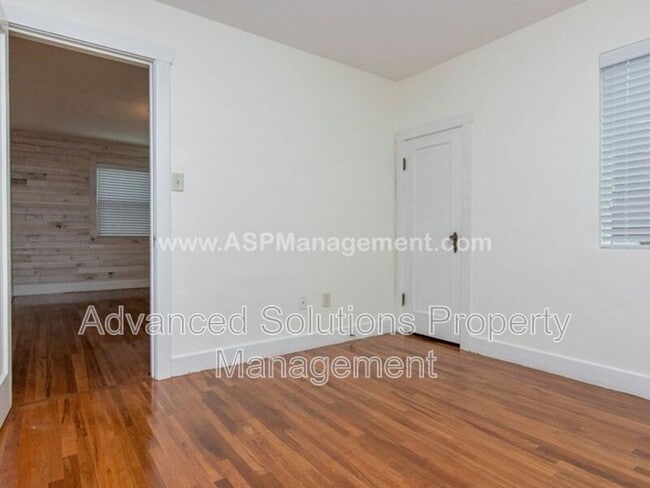 Building Photo - 765 Jepson Ave