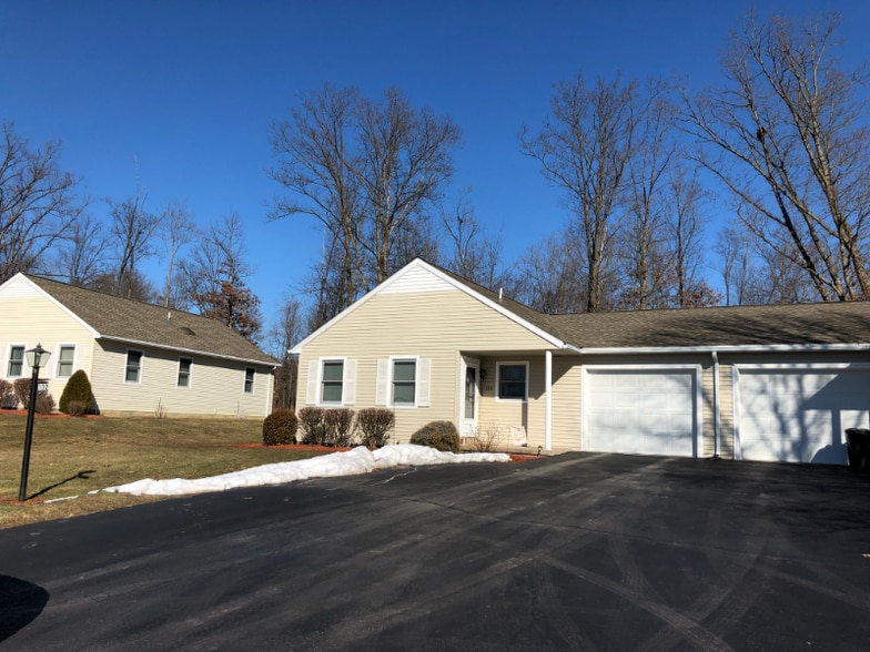 Building Photo - 132 Pocahontas Ln
