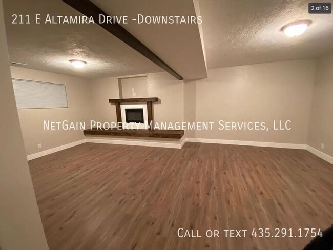 Building Photo - 211 E Altamira Dr