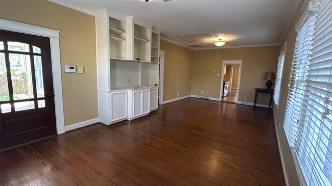 Building Photo - 209 Walton St