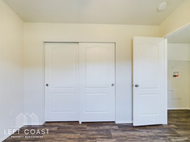 Building Photo - 2368 Salmon River Hwy