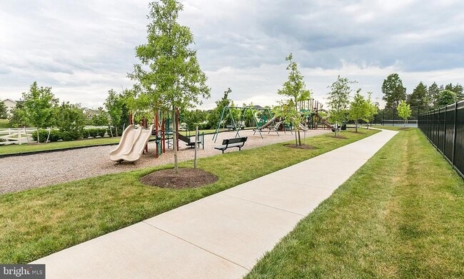 Building Photo - 41485 Deer Point Ct