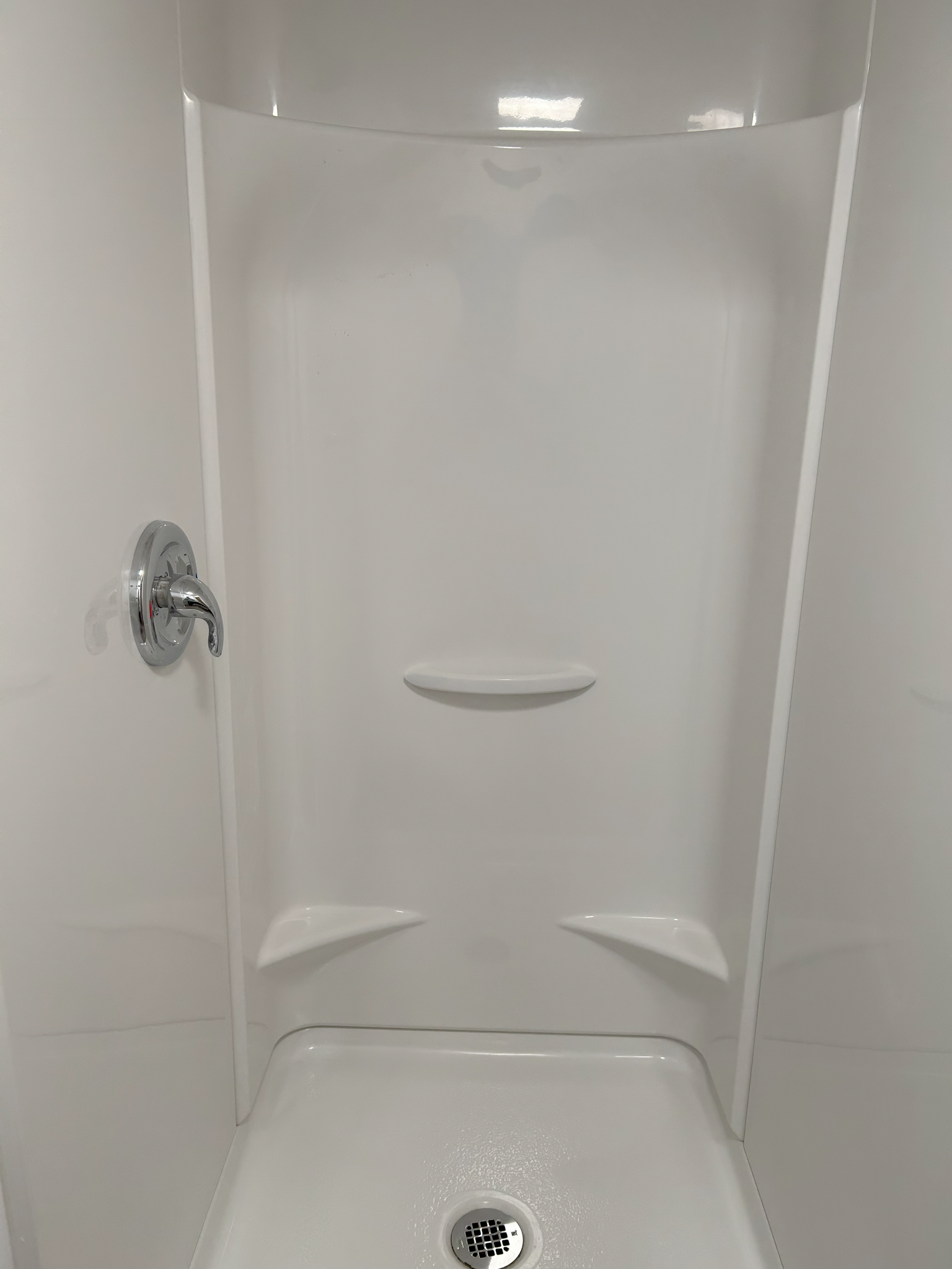 Shower - 194 Westview Dr