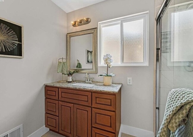 Building Photo - Updated Single-Story 4BR Home with Pool in Prime Pleasanton Valley Location