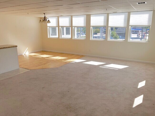 Building Photo - 14 New Zealand Rd