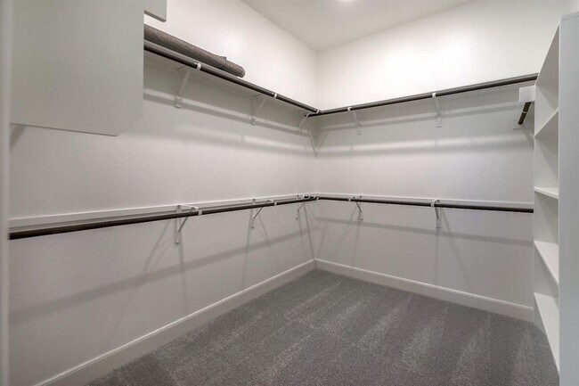 Building Photo - 5204 Watusi Bend