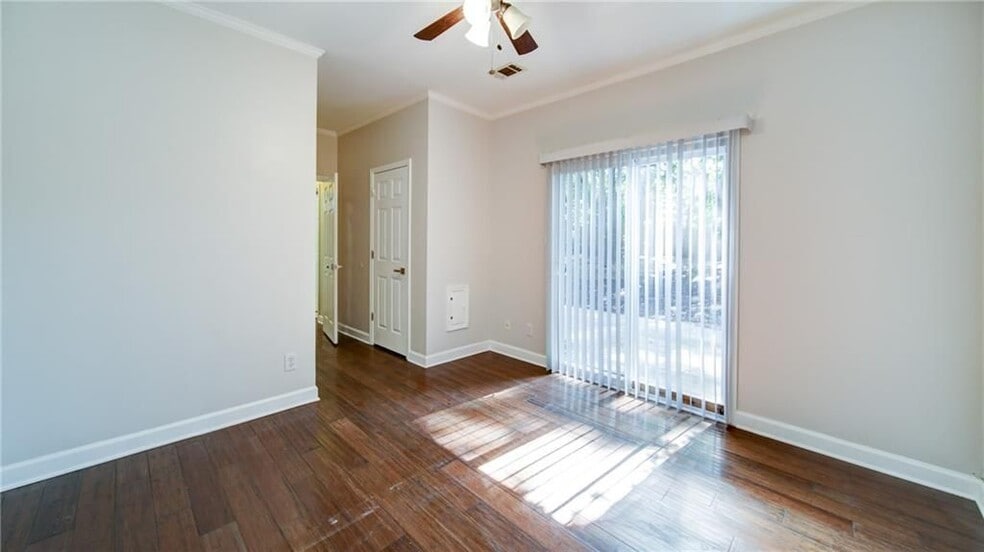 Building Photo - 680 Evening Pine Ln