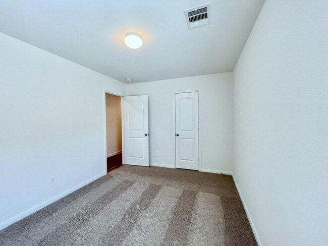 Building Photo - 13010 Sorrento Bay Dr