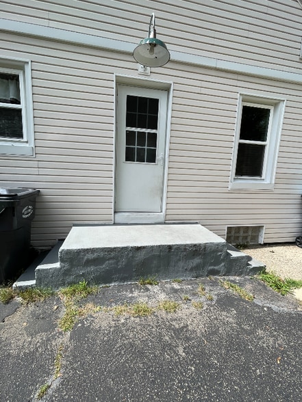 Building Photo - 534 Parker Ave