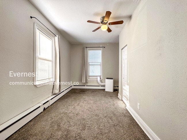 Building Photo - 3127 W 28th Ave