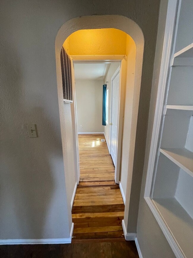 Building Photo - Great Home In Downtown Fountain!