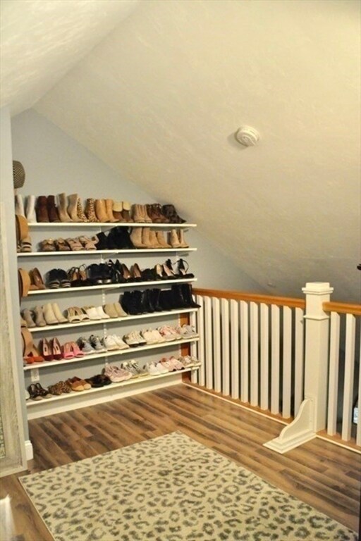 Building Photo - 326 Sterling St