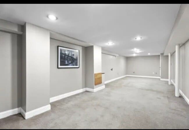 Building Photo - 244 Judwin Ave