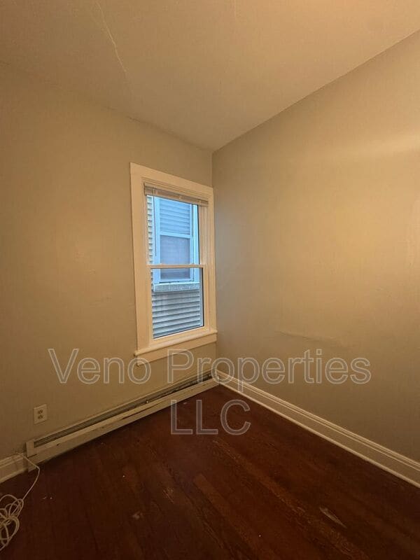 Building Photo - 99 Johnston Ave