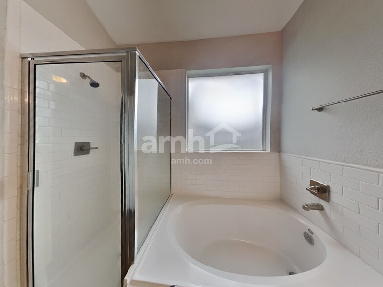 Building Photo - 6733 River Ridge Ln