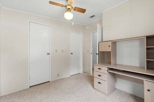 Building Photo - 1798 Fox Hill Dr