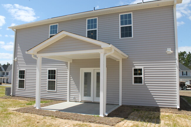 Building Photo - 1714 Veranda Court