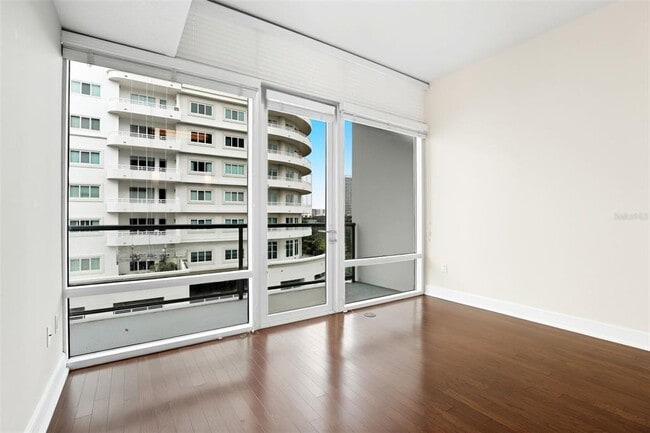 Building Photo - 101 S Eola Dr