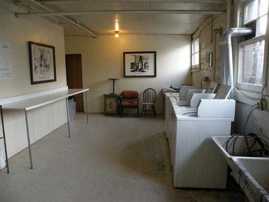 Large laundry room - 1303 Division Ave