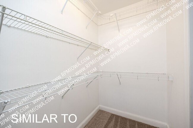 Building Photo - 14105 Airline Ave